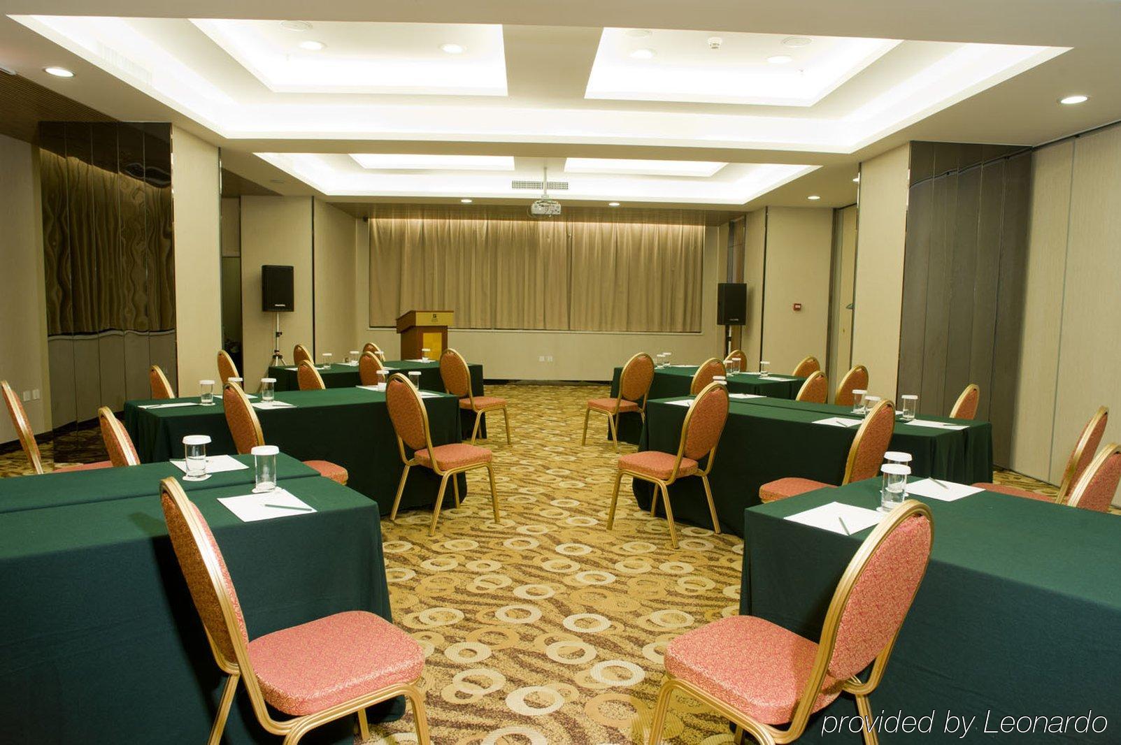 Holiday Inn City Centre Harbin Bisnis foto